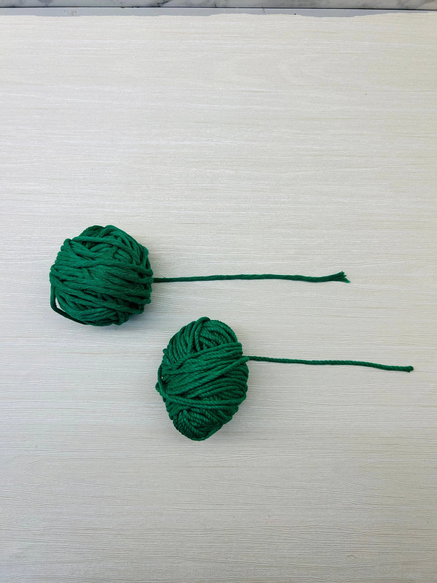 Green Macramé Thread - Twisted and Single Style, 3mm Thickness, 90-100 Grams
