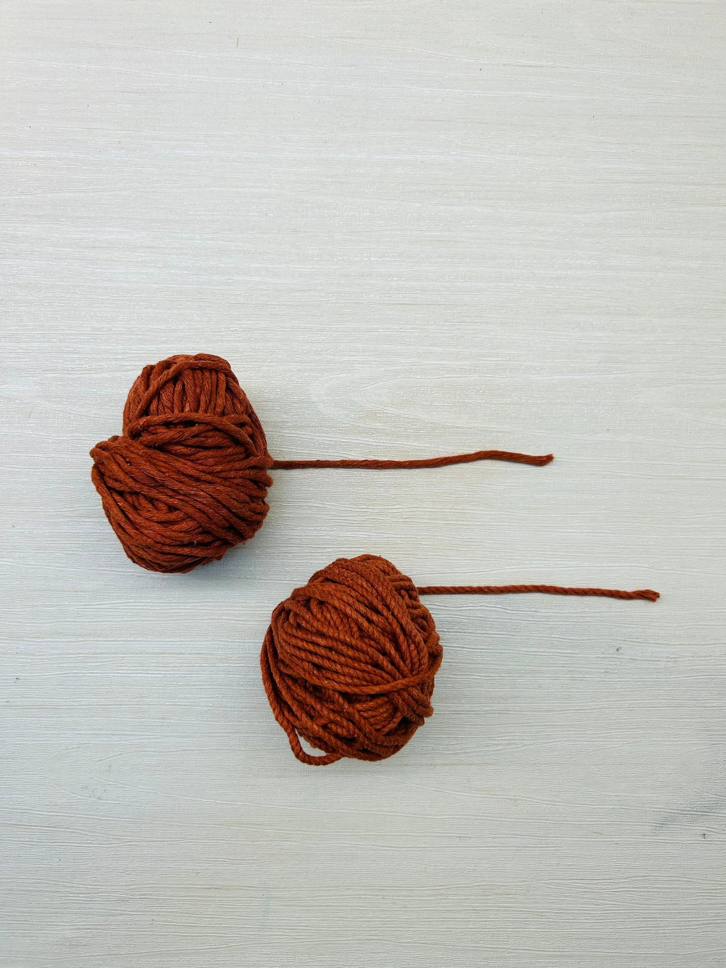 Red Oxide Macramé Thread - Twisted and Single Style, 90-100 Grams, 3mm Thickness