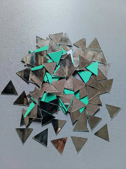 SILVER TRIANGLE SHAPE MIRROR - 28MM